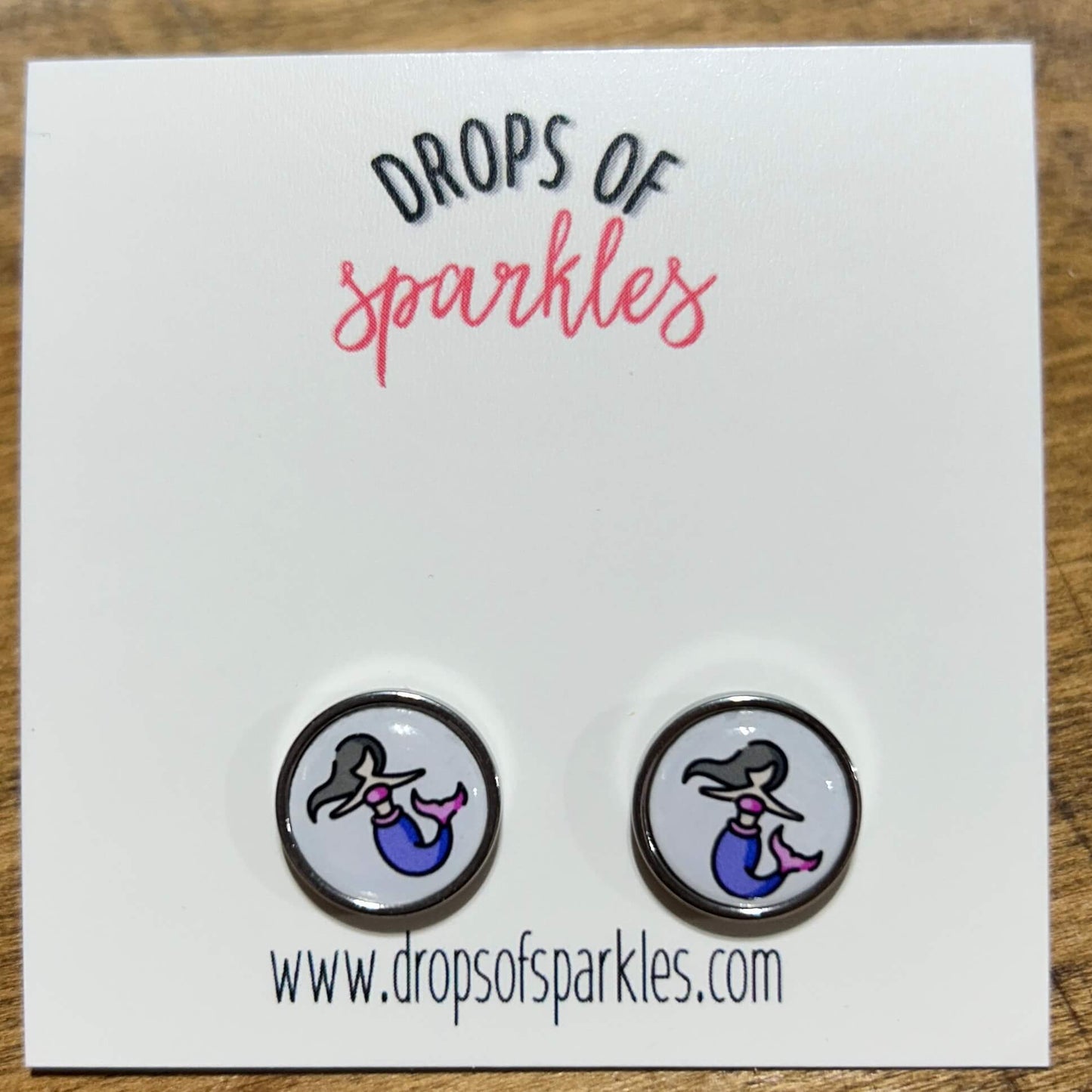 Mermaid stud earrings & pendant necklace