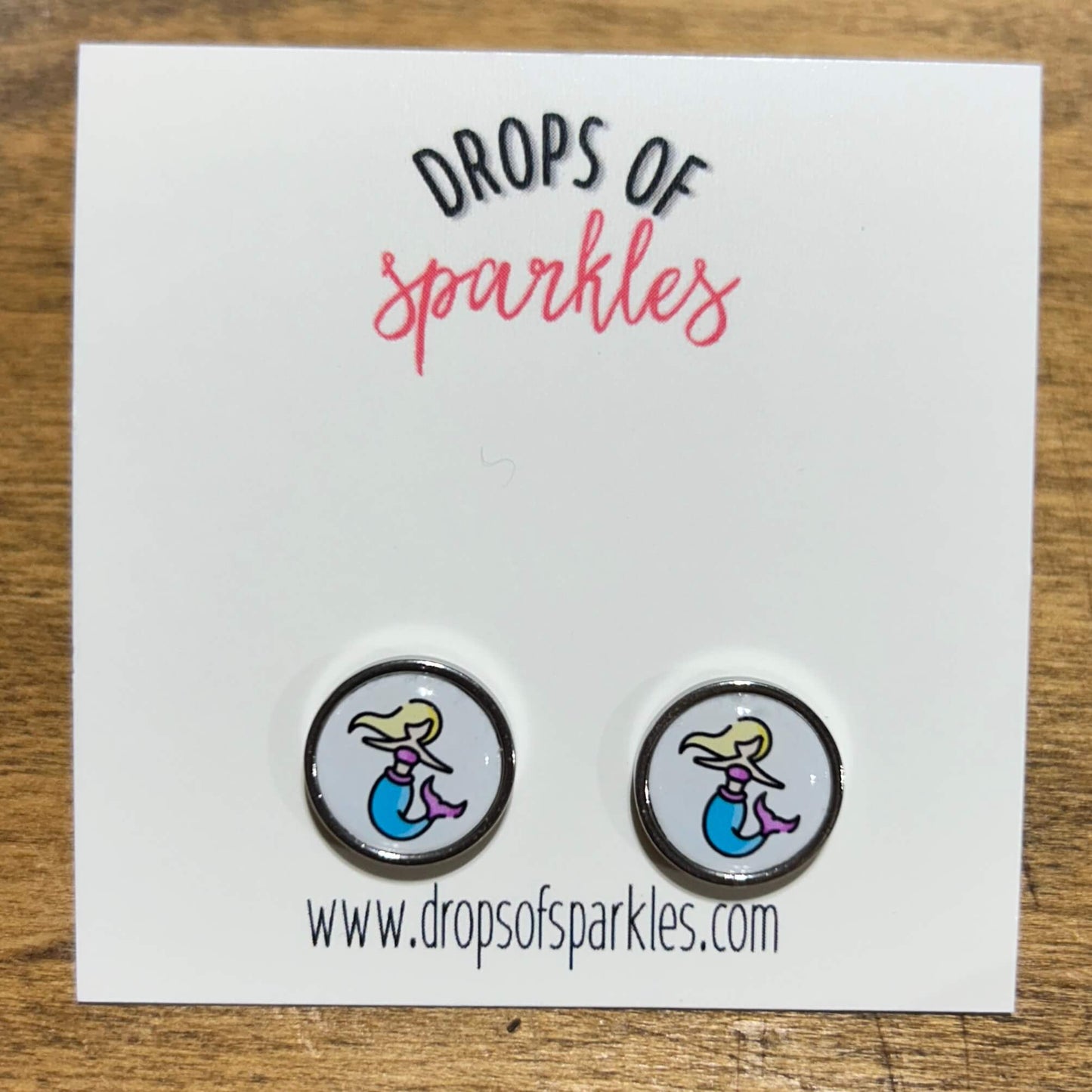 Mermaid stud earrings & pendant necklace