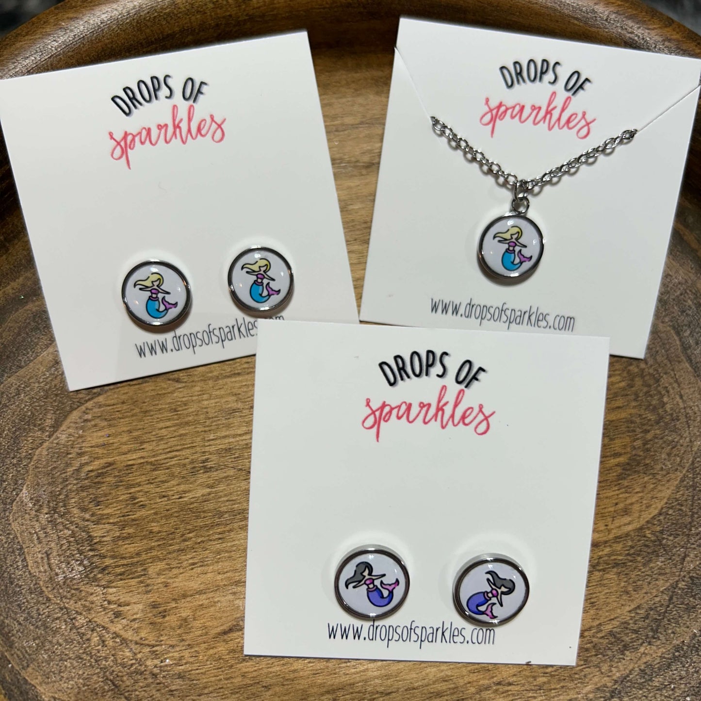 Mermaid stud earrings & pendant necklace