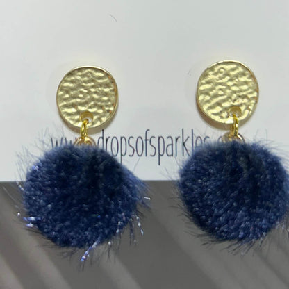 Fuzzy poms stud earrings