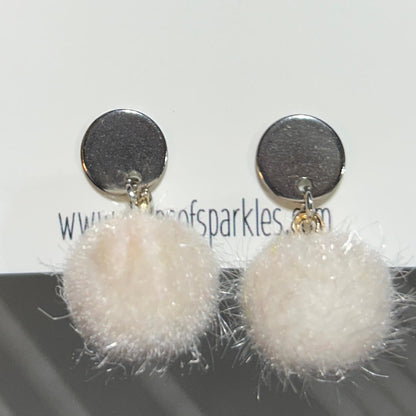 Fuzzy poms stud earrings