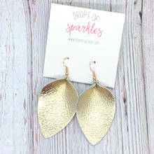 Load image into Gallery viewer, Genuine leather pinched teardrop
