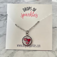 Load image into Gallery viewer, Hearts pendant necklace
