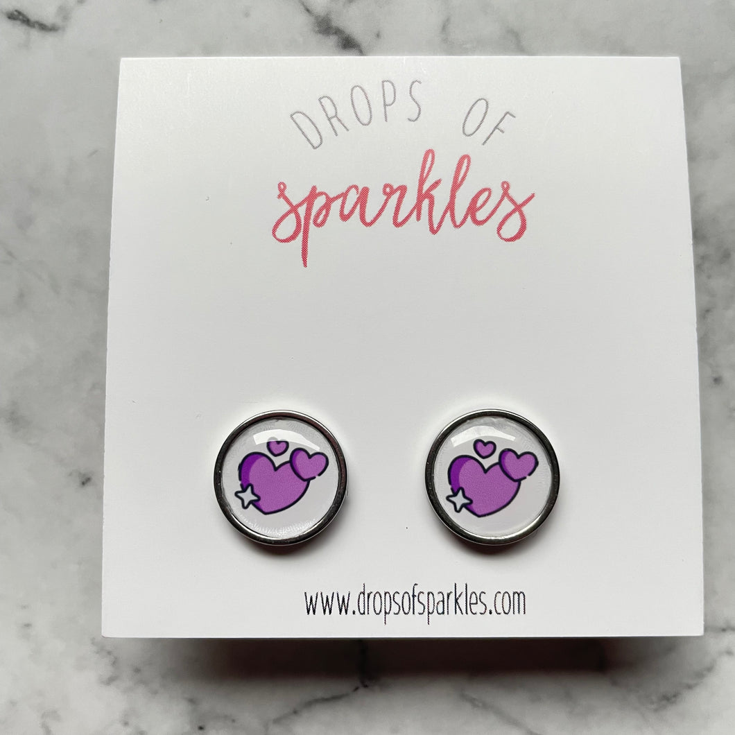 Tiny hearts stud earrings