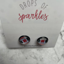 Load image into Gallery viewer, Red and black argyle printed stud earrings
