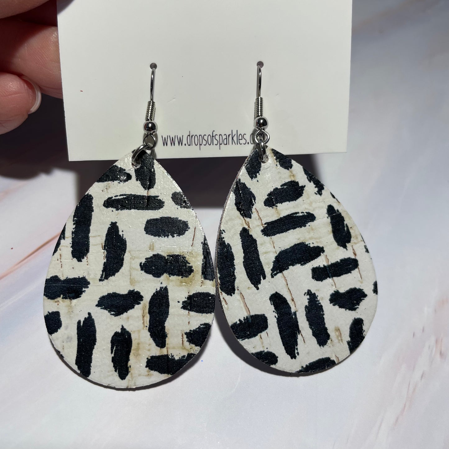custom single layer genuine leather dangle earrings