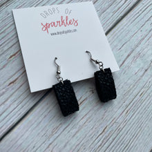 Load image into Gallery viewer, Black genuine leather loop dangle earrings
