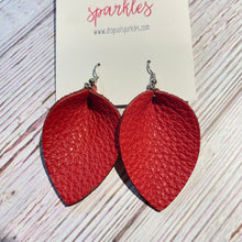 Load image into Gallery viewer, Genuine leather pinched teardrop
